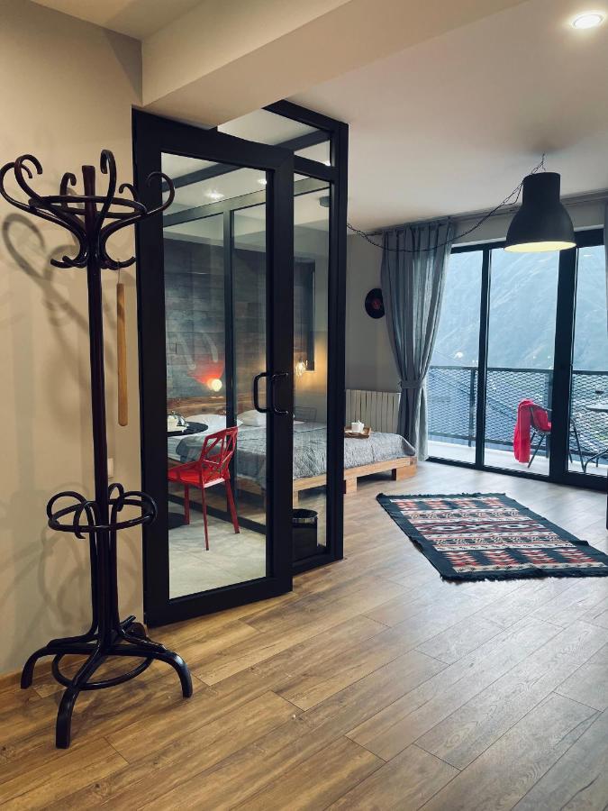Kazbegi Stylish Apartment Екстериор снимка