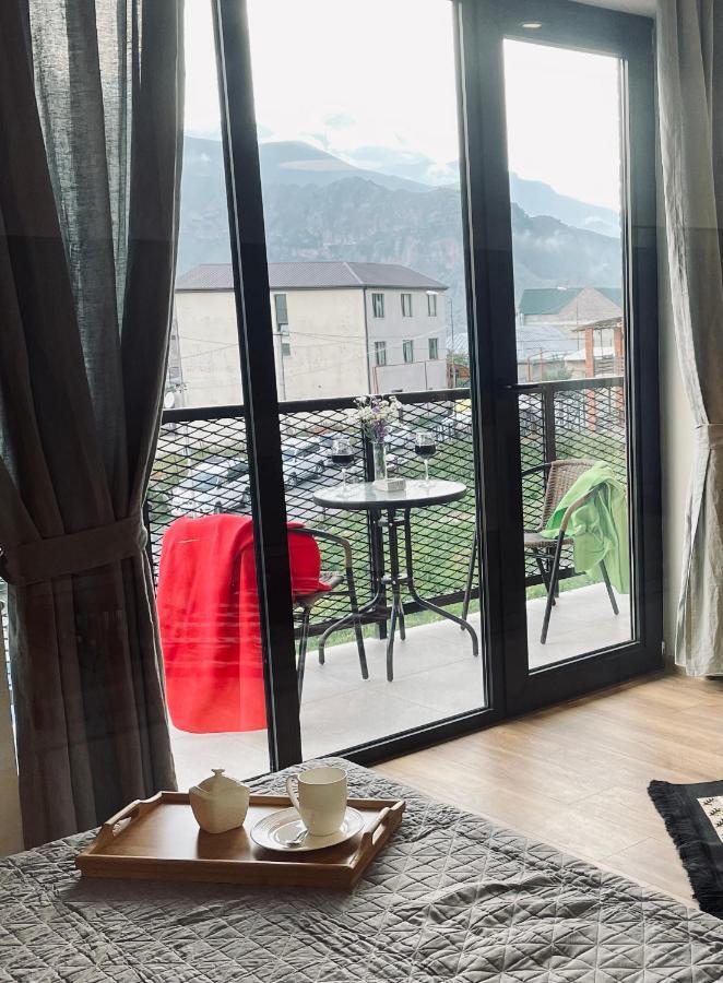 Kazbegi Stylish Apartment Екстериор снимка