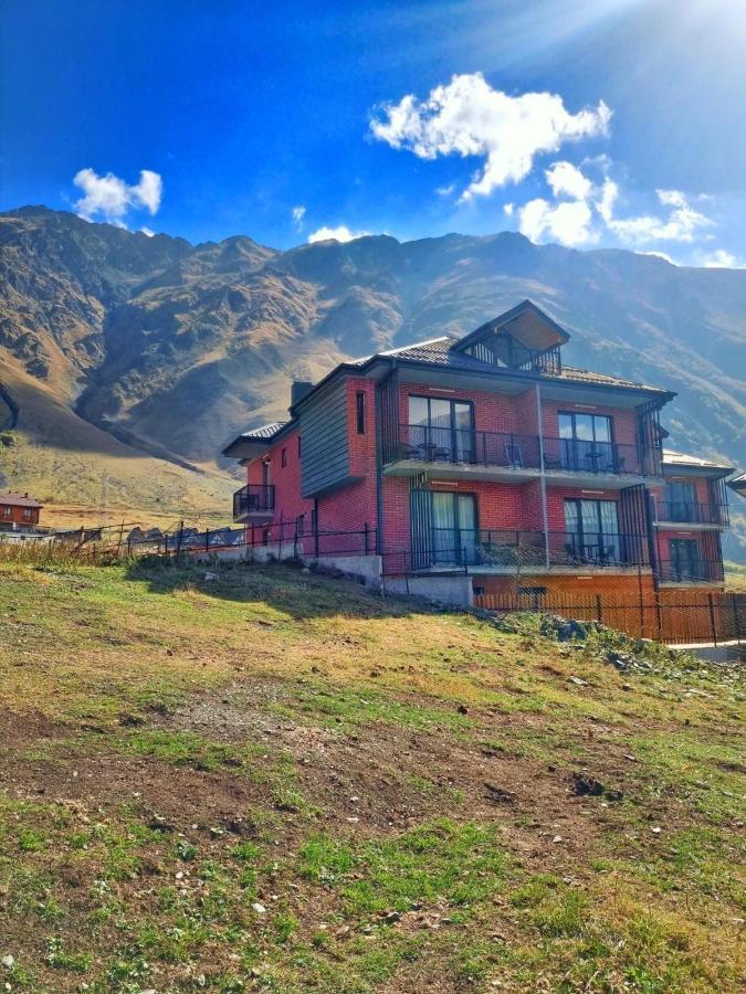 Kazbegi Stylish Apartment Екстериор снимка